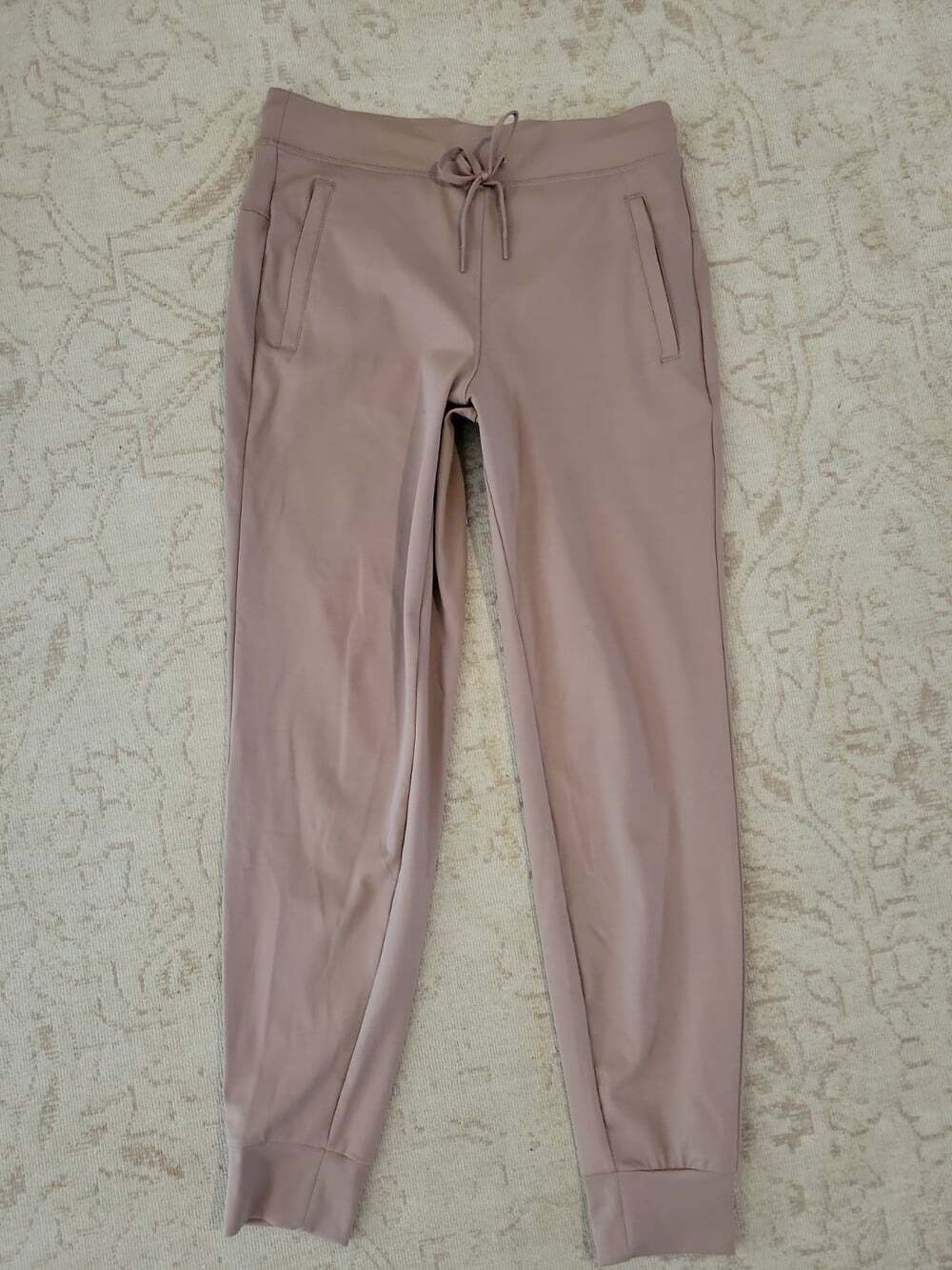 Yogalicious Lux jogger avenue Sz Small Drawstring Pockets Soft antler NWT